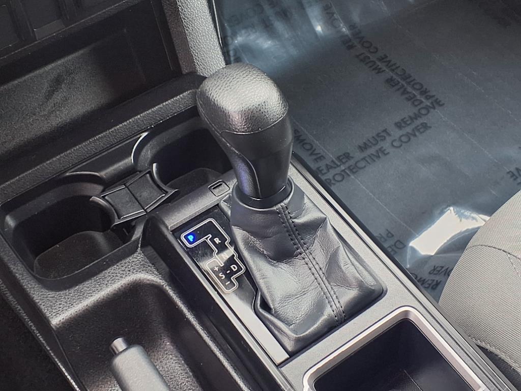 2023 Toyota Tacoma SR 4x4 photo 13