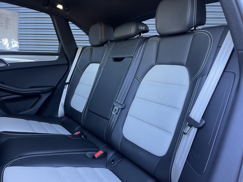 2024 Porsche Macan GTS photo 27