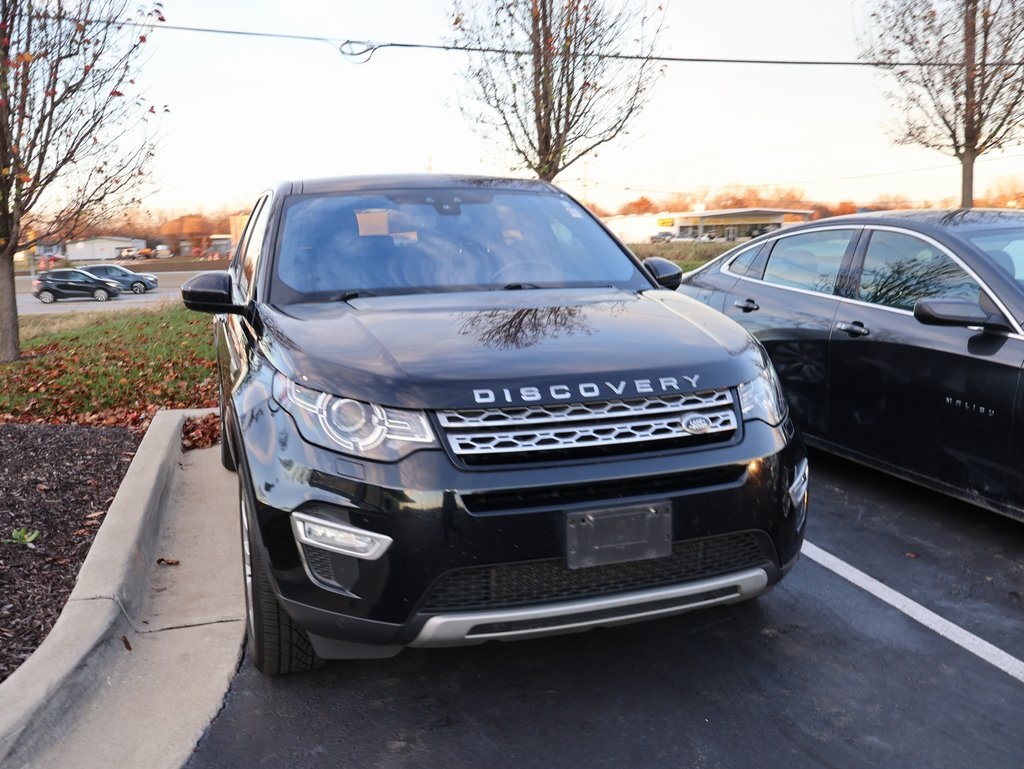 2017 Land Rover Discovery Sport HSE photo 3