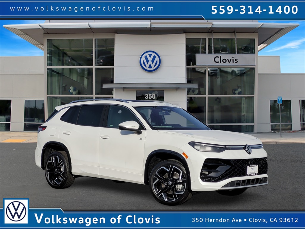 2026 Volkswagen Tiguan SEL R-LINE TURBO's photo