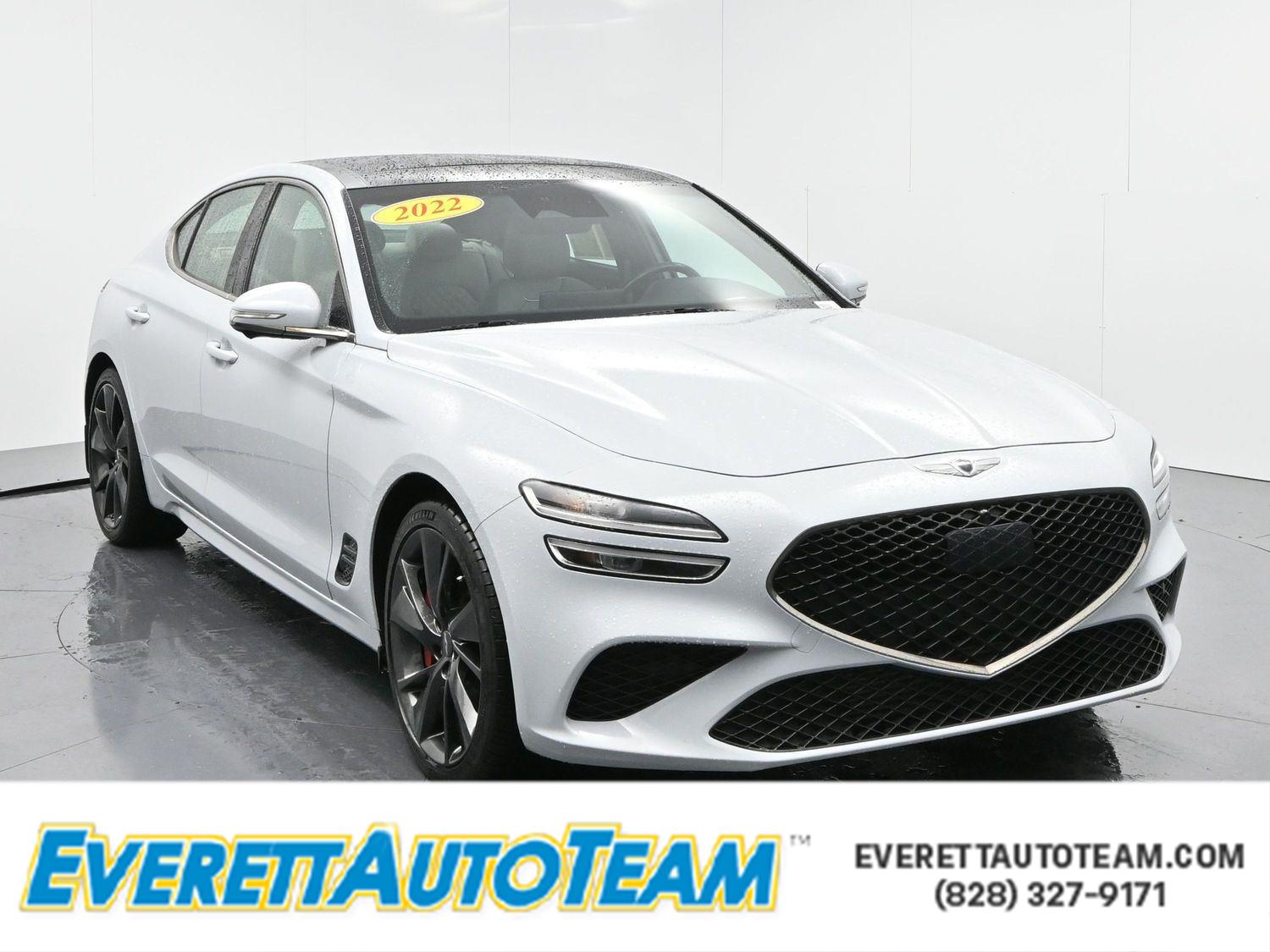 2022 GENESIS G70 Standard's photo