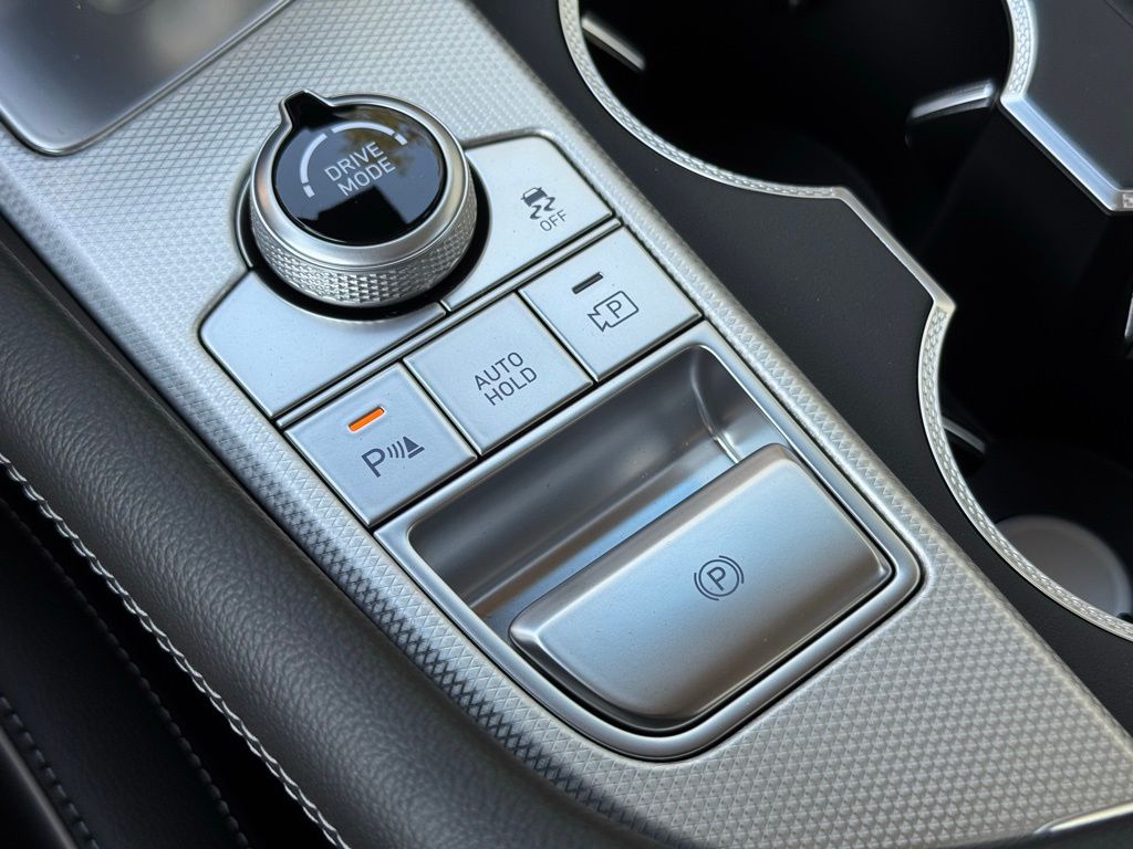 2026 Genesis G70 2.5T Prestige photo 31