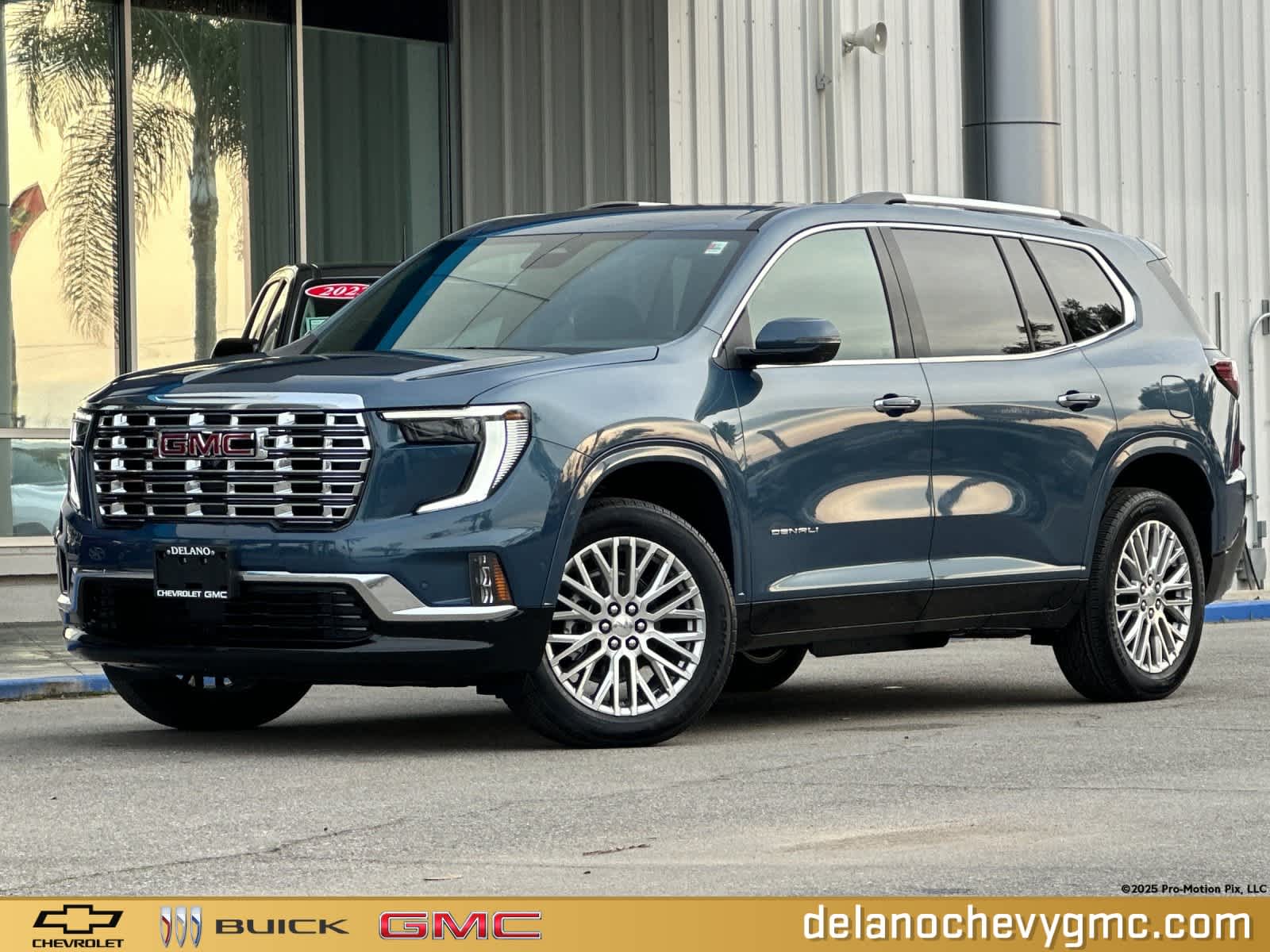 2026 GMC Acadia Denali's photo