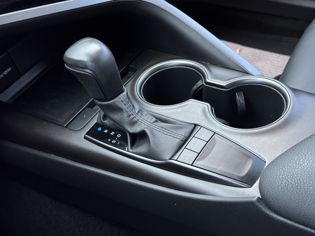 2023 Toyota Camry SE photo 27