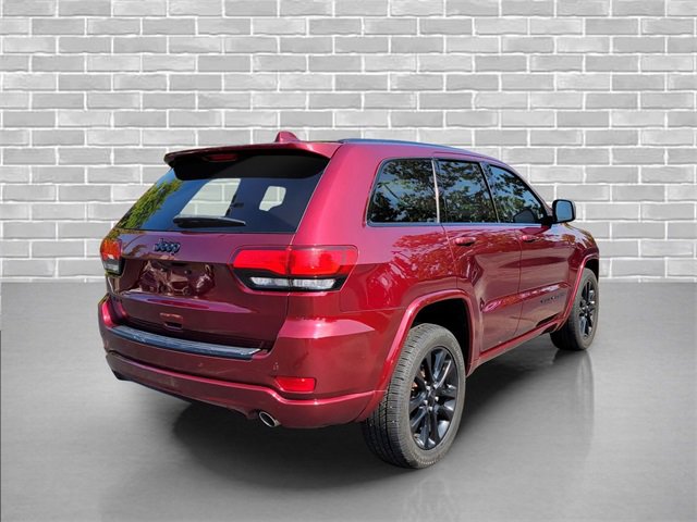 2018 Jeep Grand Cherokee Altitude photo 4