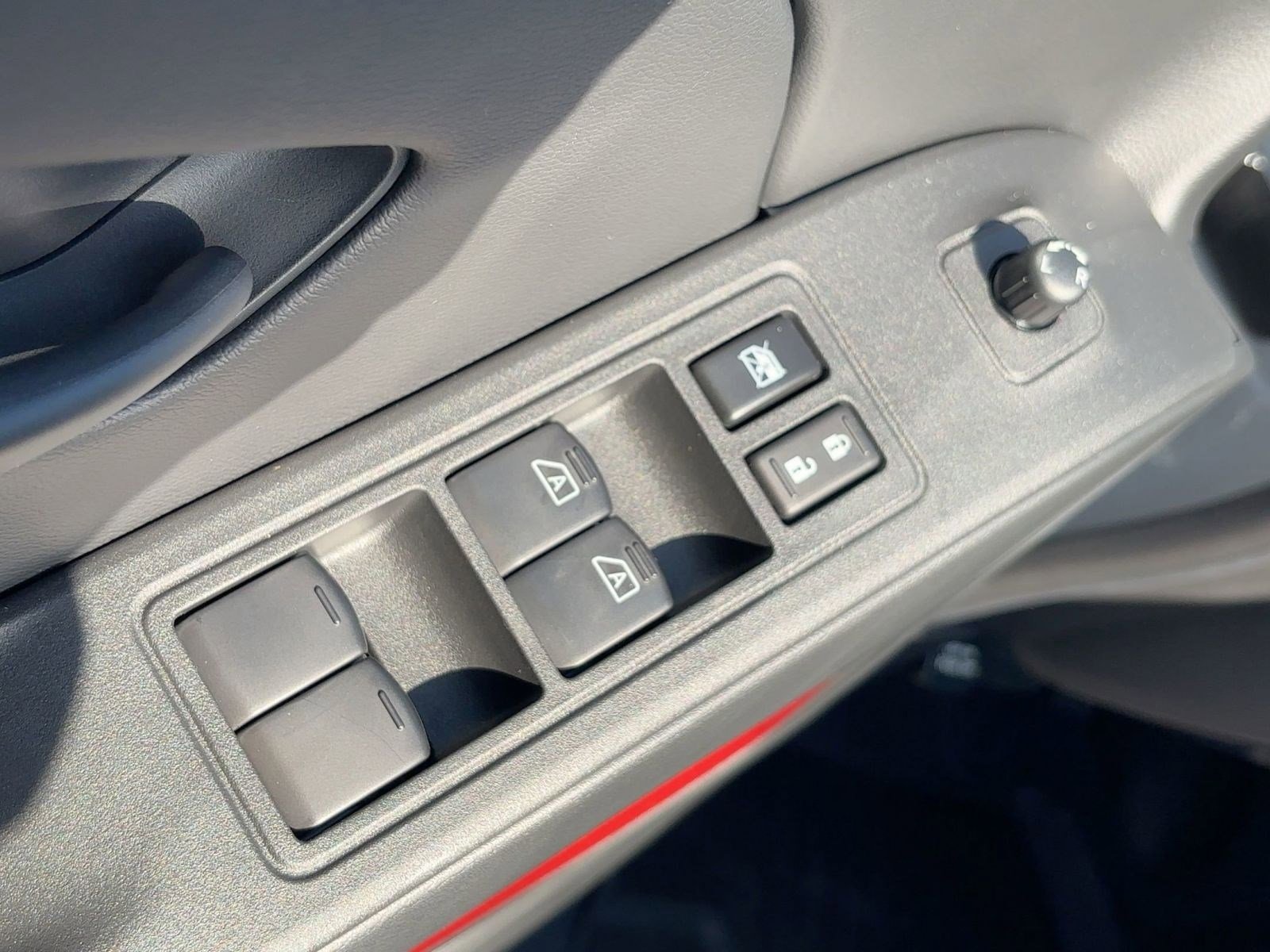 2026 Nissan Frontier PRO-4X photo 12