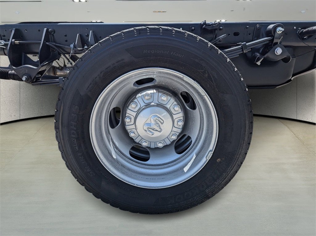 2025 Ram 5500 Tradesman photo 6