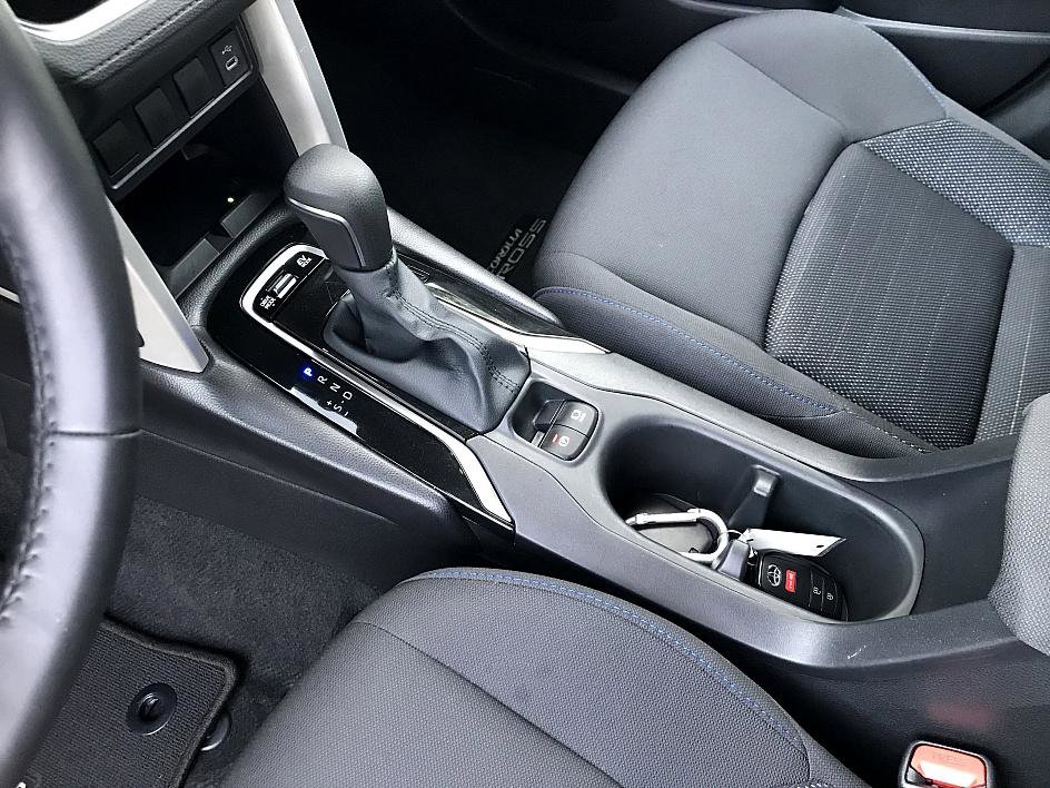 2025 Toyota Corolla Cross Hybrid SE photo 16