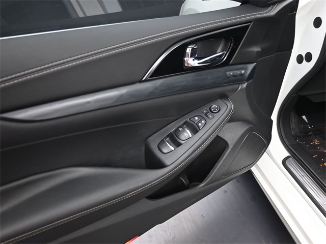 2021 Nissan Maxima Platinum photo 6