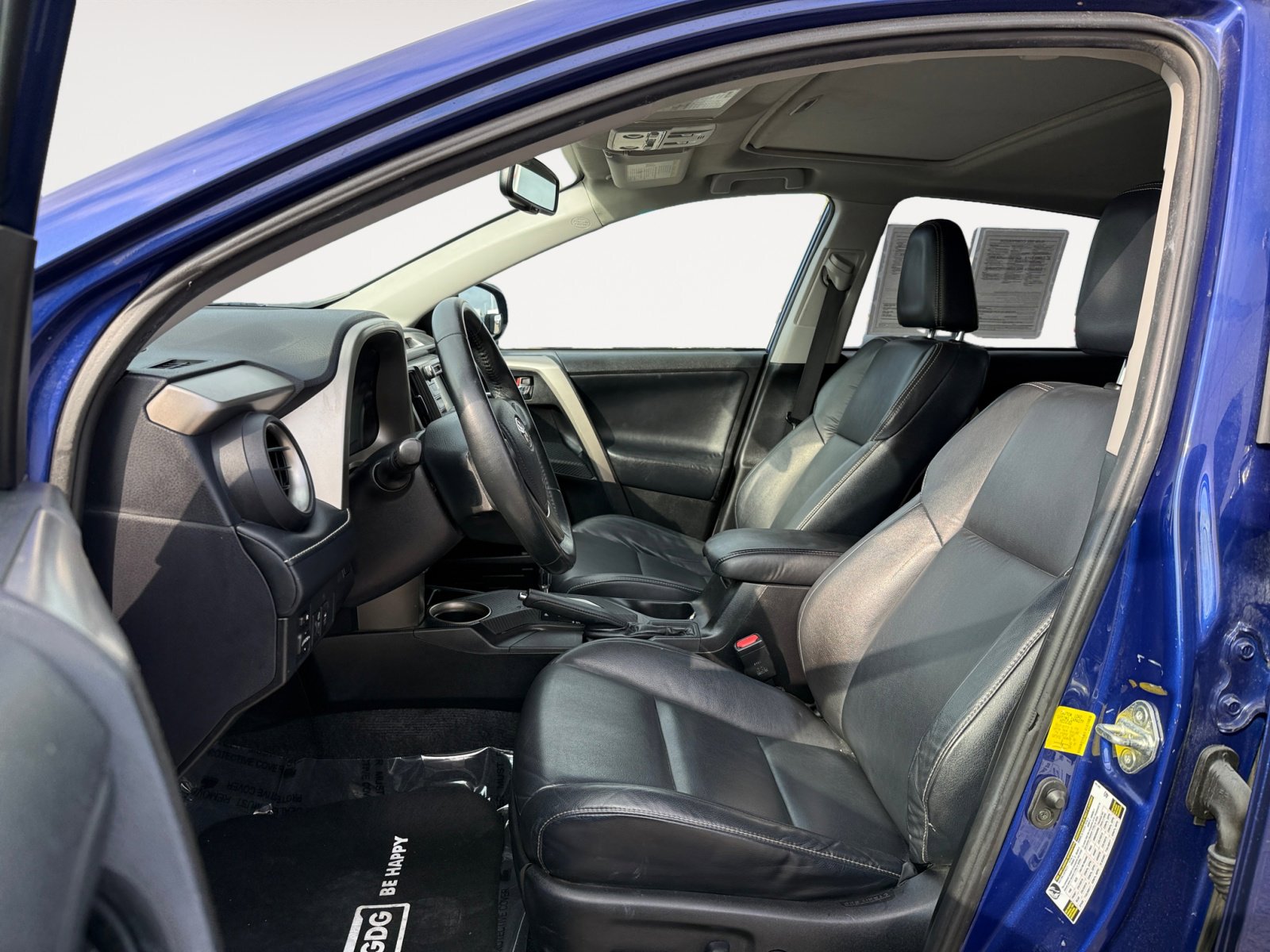 2015 Toyota RAV4 Limited photo 10
