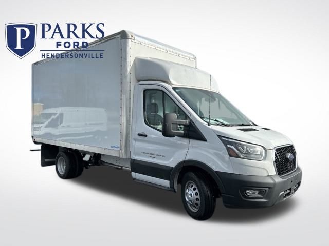 2023 Ford Transit Chassis Cutaway