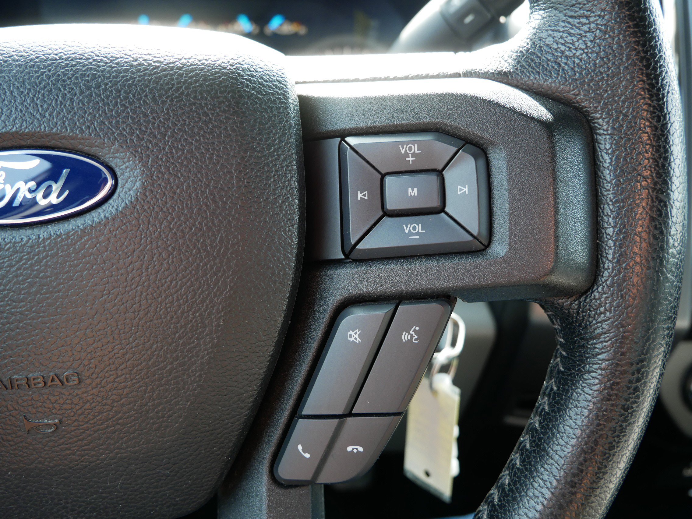 2016 Ford F-150 XLT photo 20