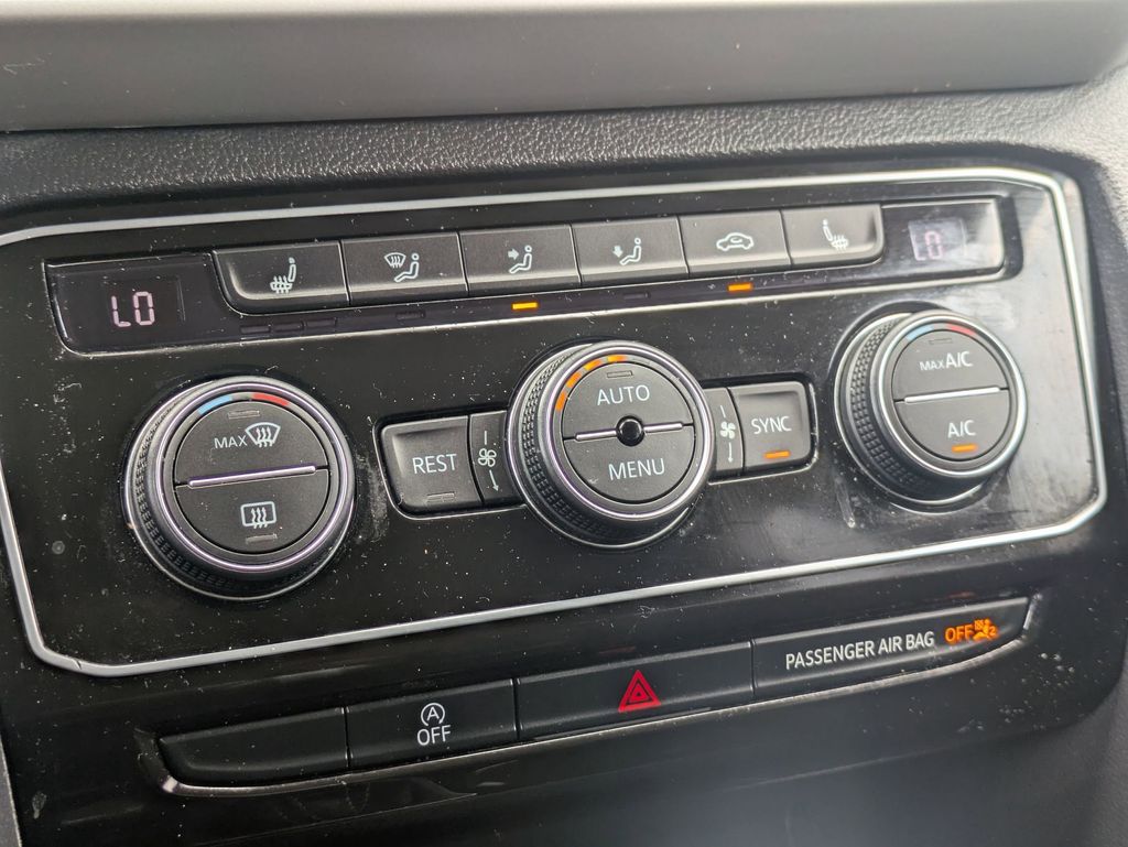 2022 Volkswagen Atlas V6 SE Technology photo 19