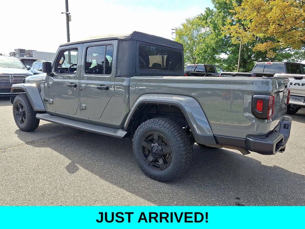 2021 Jeep Gladiator Sport photo 4