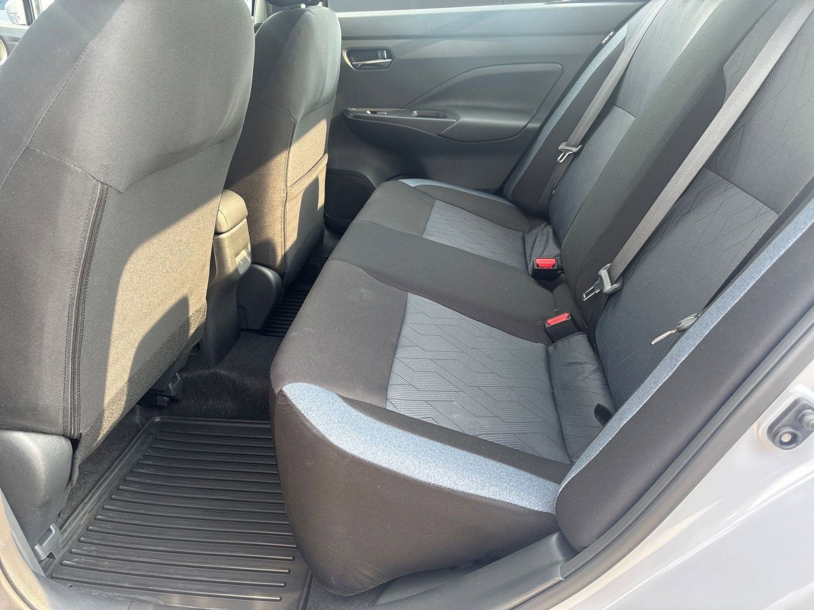 2025 Nissan Versa SV photo 14