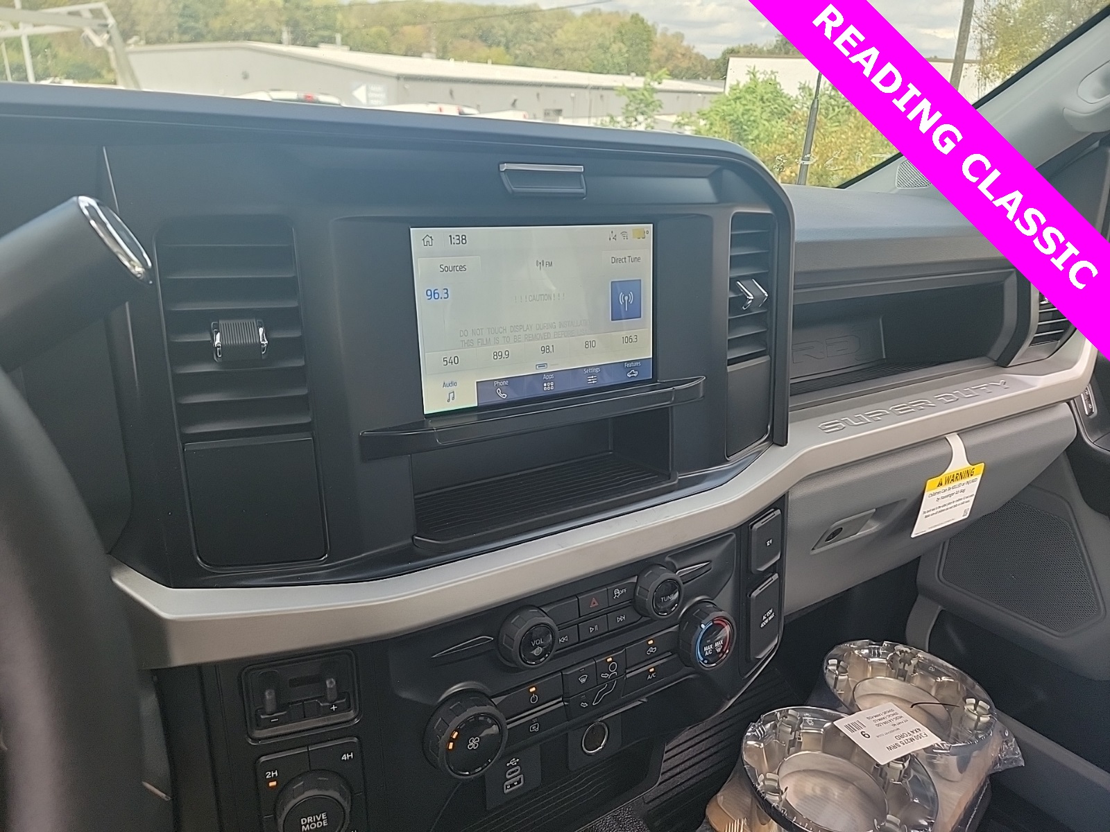 2025 Ford F-350 photo 5