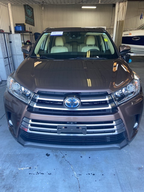 2018 Toyota Highlander Hybrid Limited photo 2