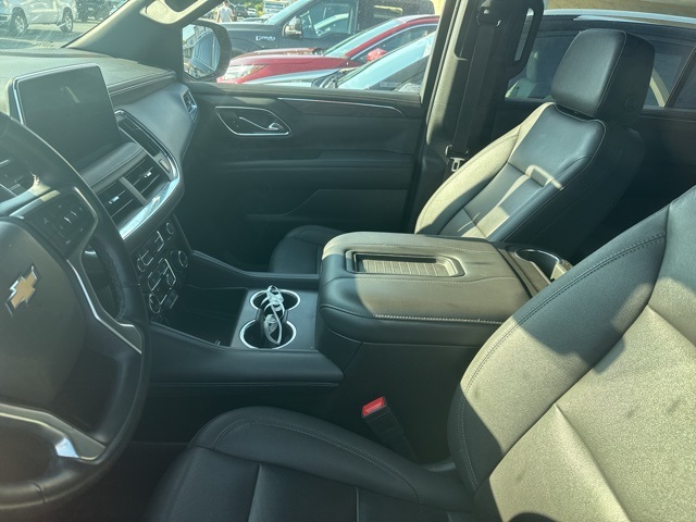 2023 Chevrolet Tahoe LT photo 3