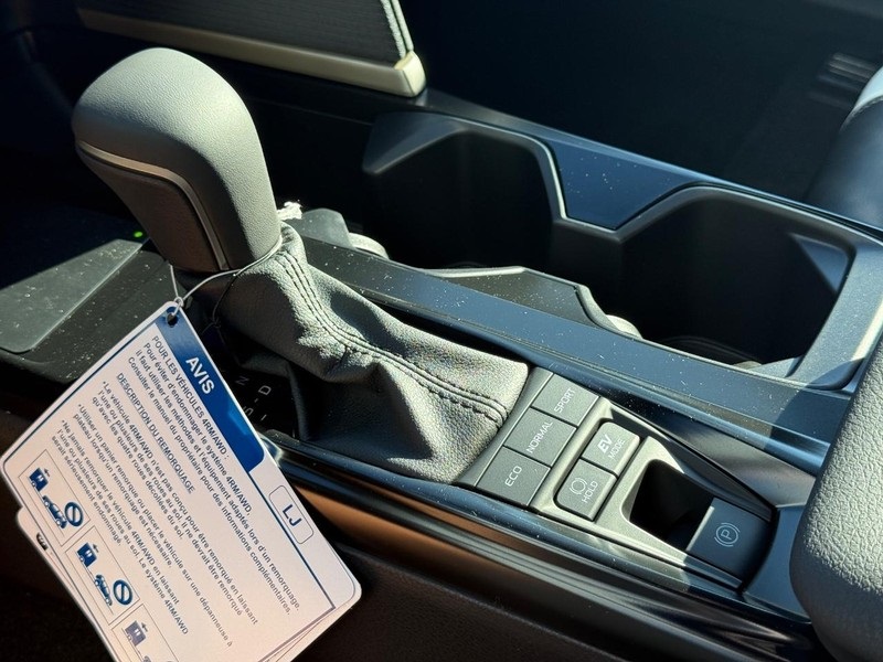 2026 Toyota Camry SE photo 20