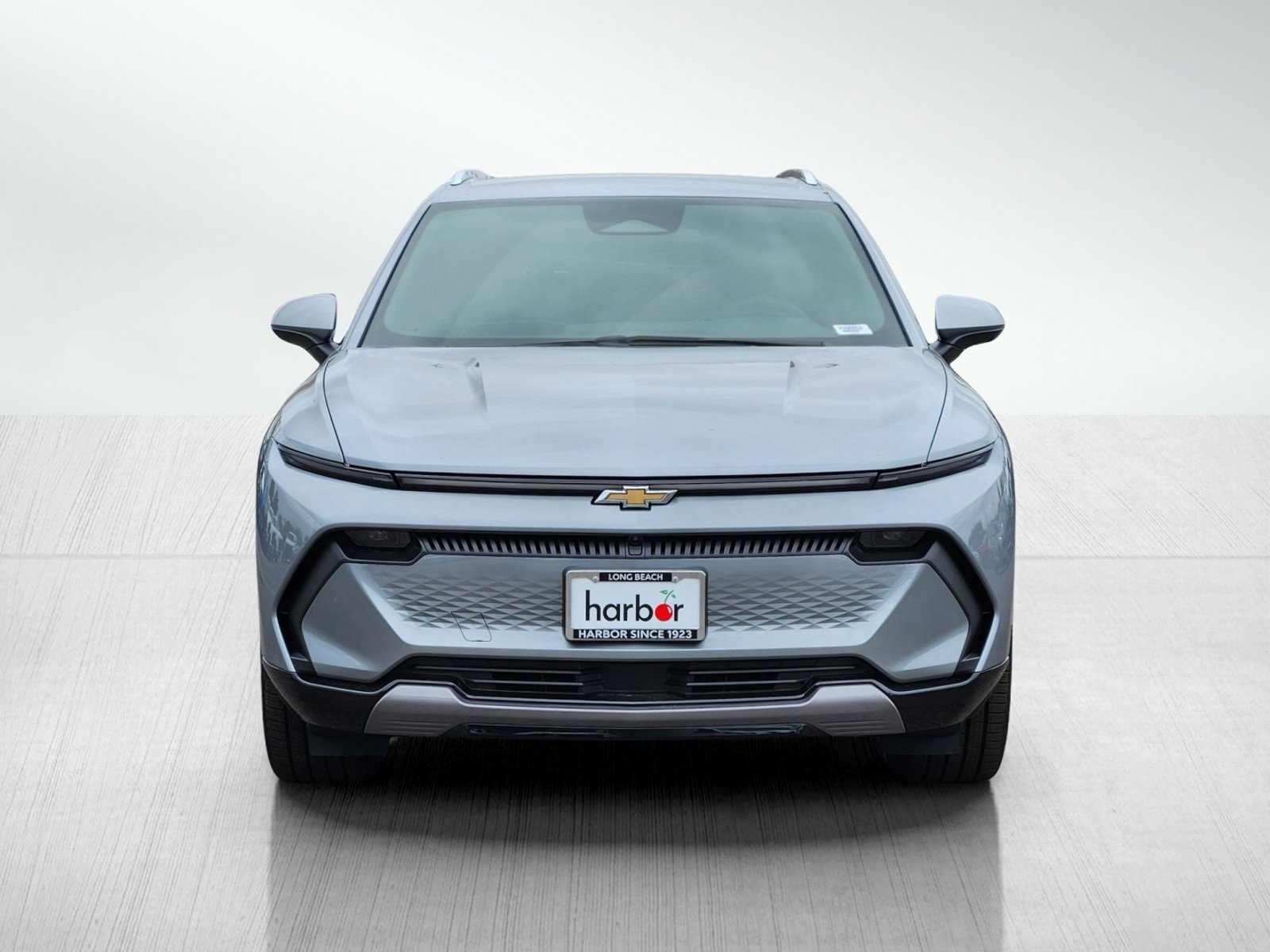 2026 Chevrolet Equinox EV LT photo 2