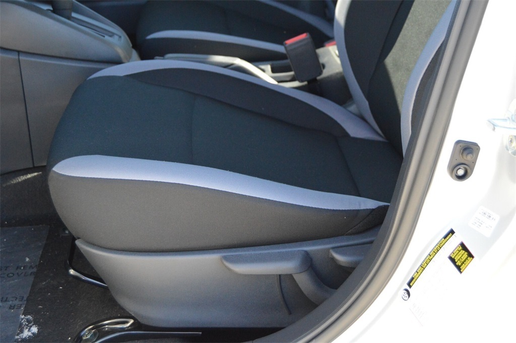 2025 Nissan Versa S photo 22