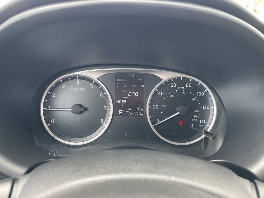 2022 Nissan Kicks S photo 11