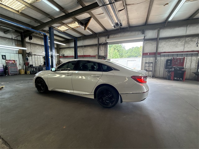 2019 Honda Accord EX-L photo 3