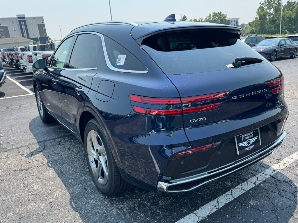 2026 Genesis GV70 2.5T Select photo 2