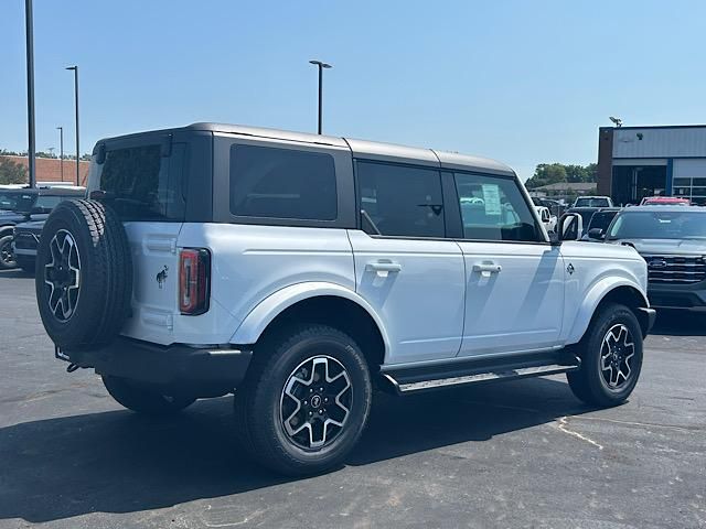 2025 Ford Bronco Outer Banks photo 7