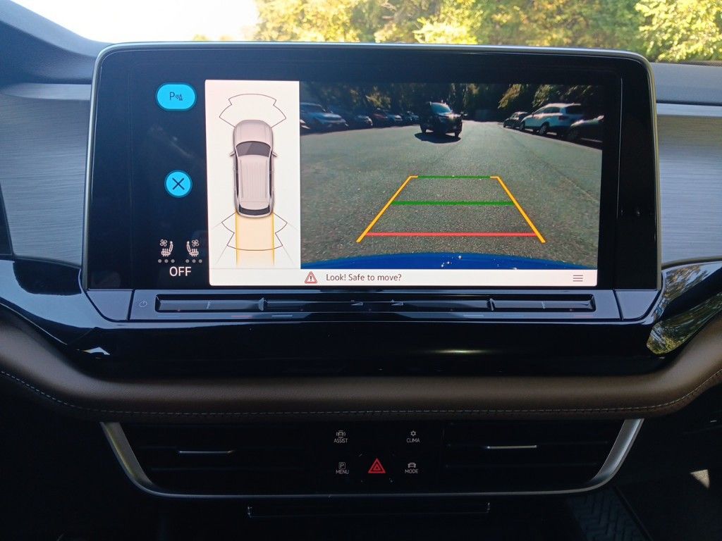 2025 Volkswagen Atlas Cross Sport SE Technology photo 19