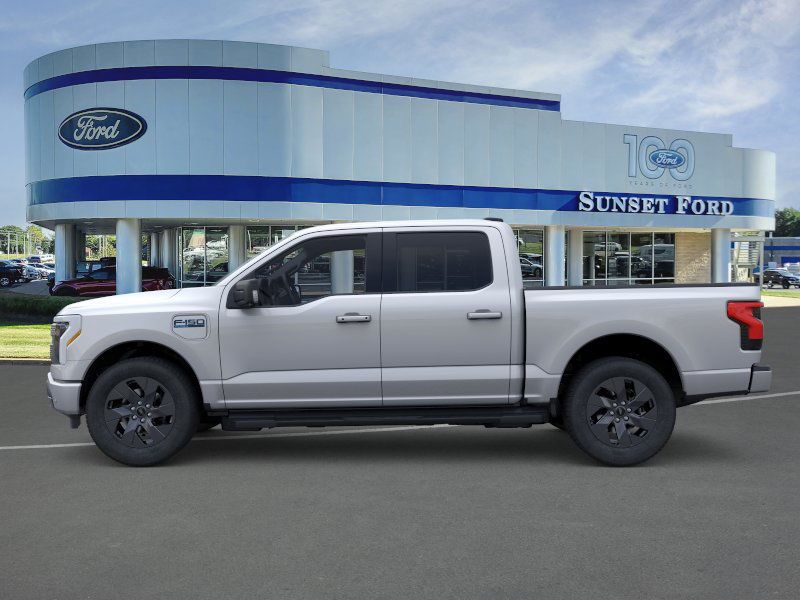 2025 Ford F-150 Lightning photo 3