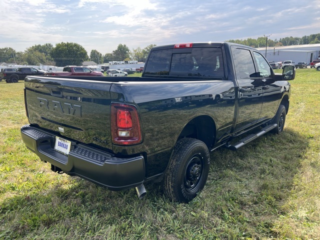 2025 Ram 2500 Tradesman photo 3