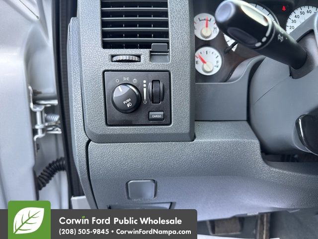 2007 Dodge Ram SLT photo 15
