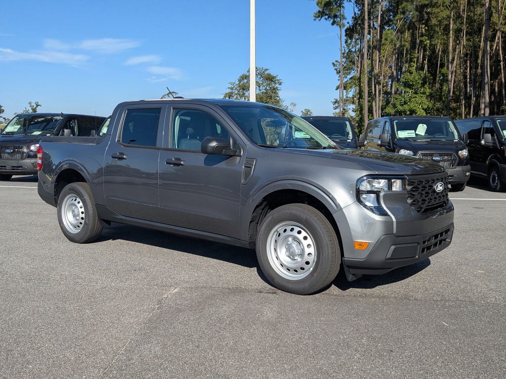 2025 Ford Maverick XL photo 2