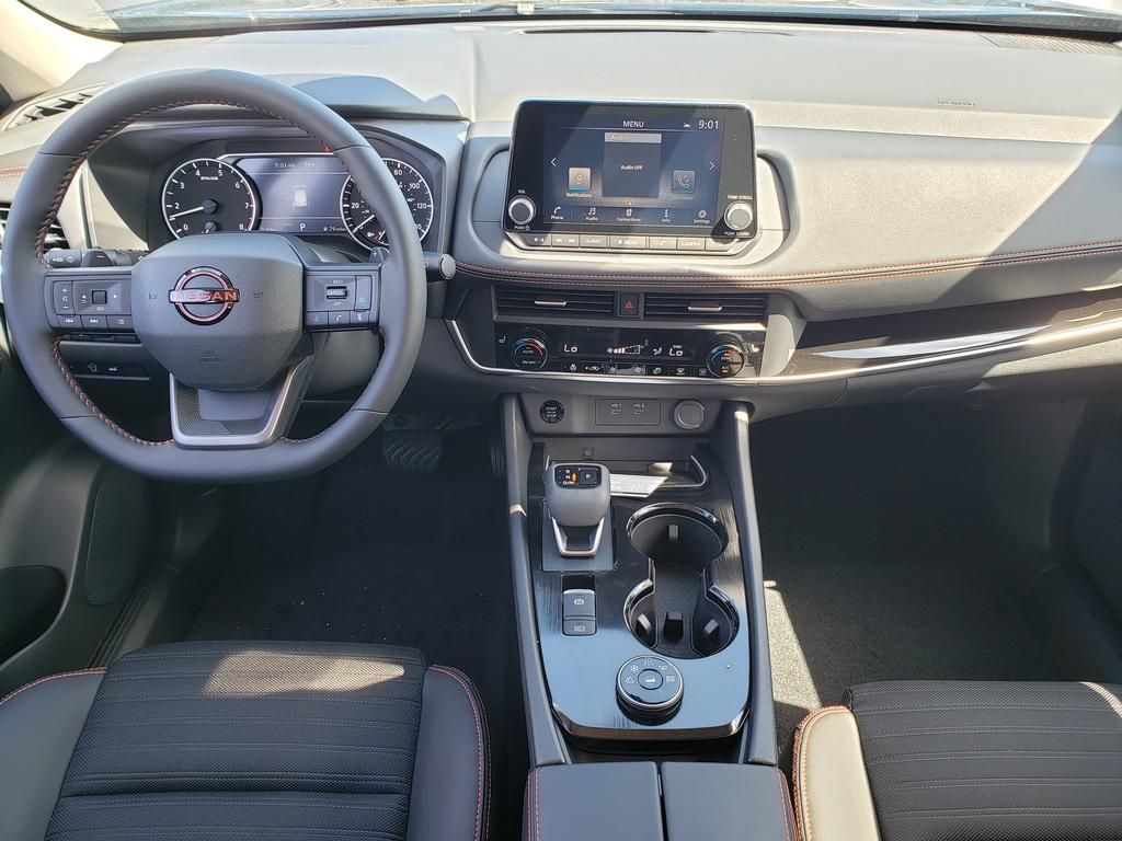 2026 Nissan Rogue SV photo 9