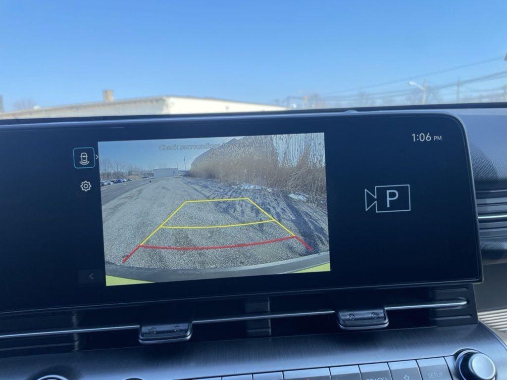 2024 Hyundai Kona SEL photo 18