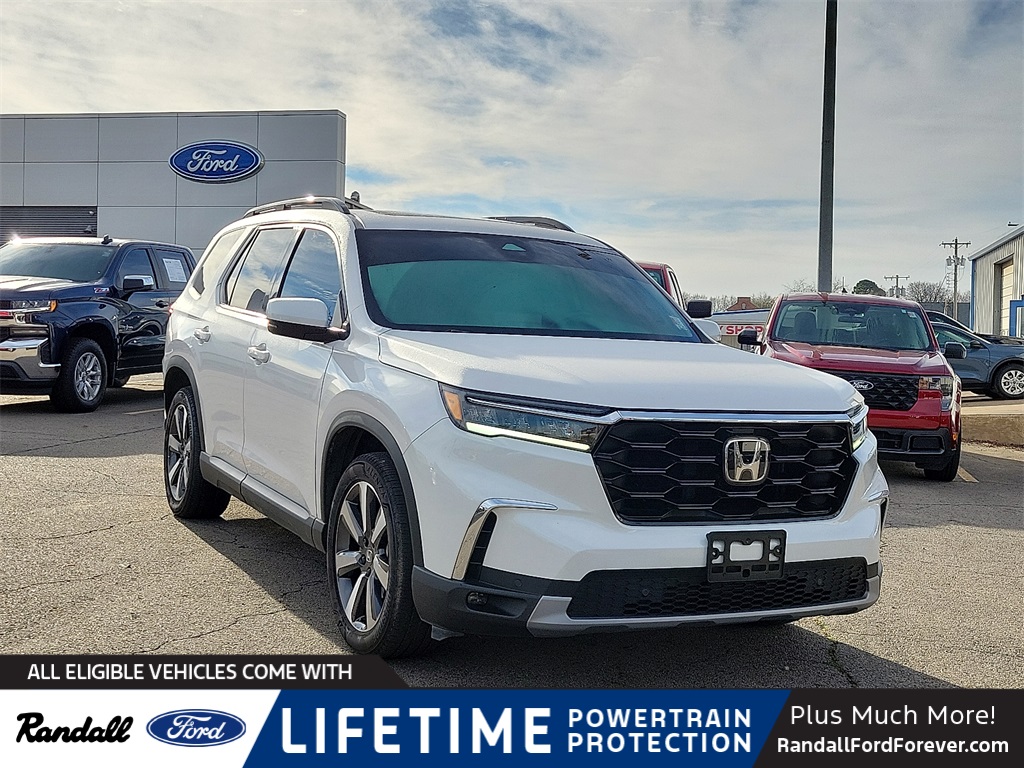 2025 Honda Pilot Touring's photo