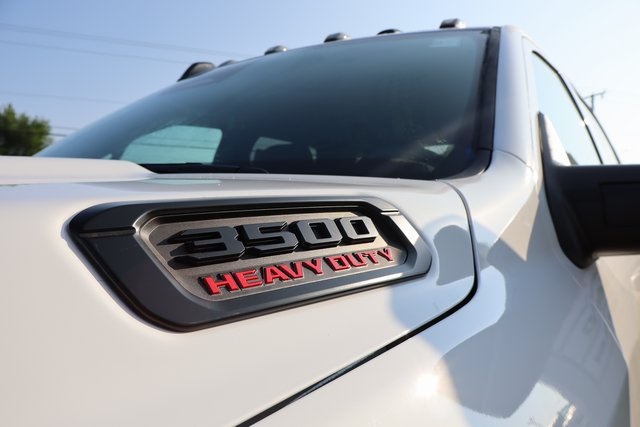 2025 Ram 3500 Tradesman photo 8