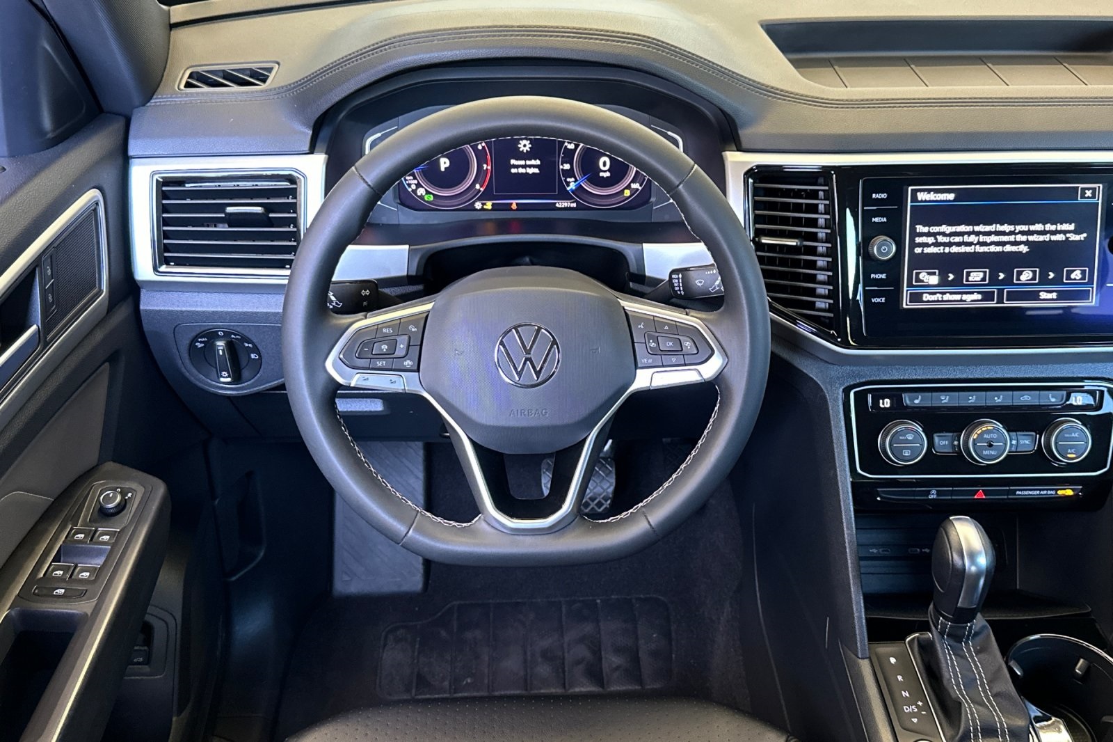 2022 Volkswagen Atlas Cross Sport V6 SE Technology photo 14