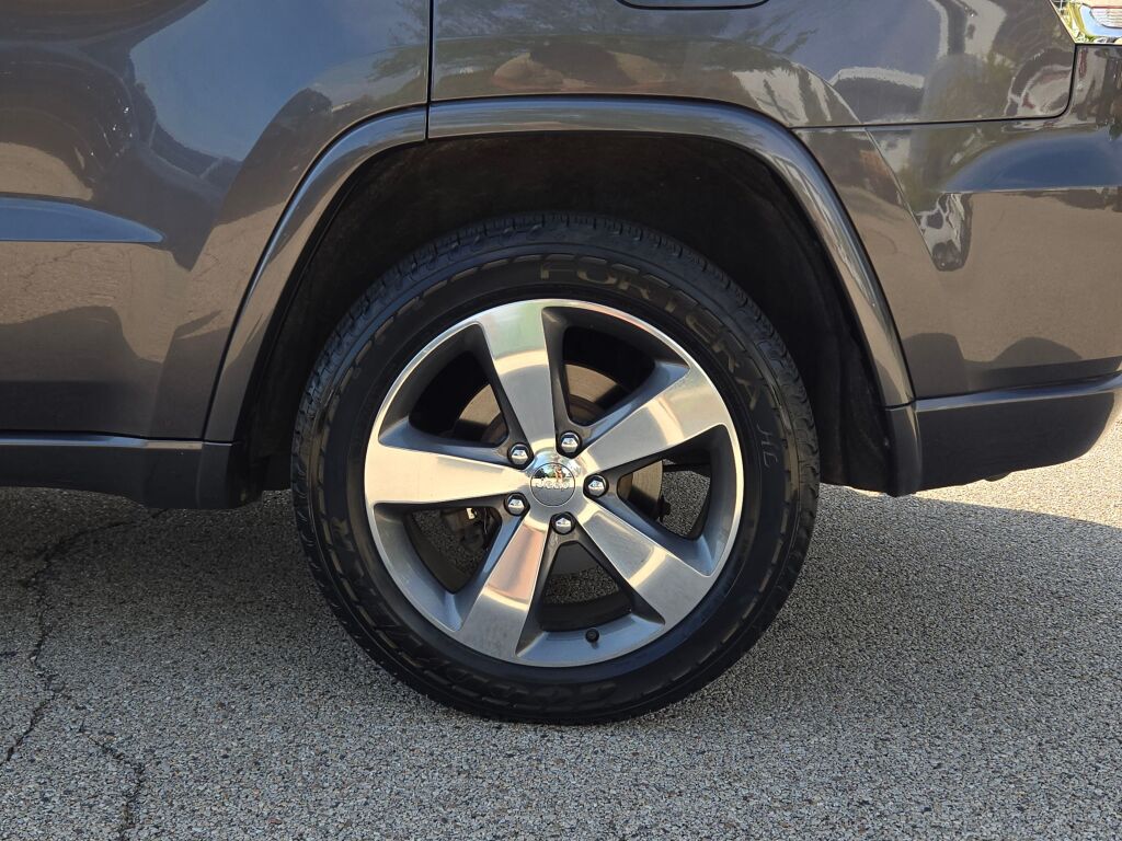 2015 Jeep Grand Cherokee Overland photo 15