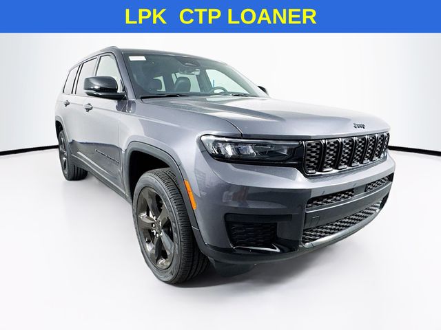 2025 Jeep Grand Cherokee L Altitude's photo