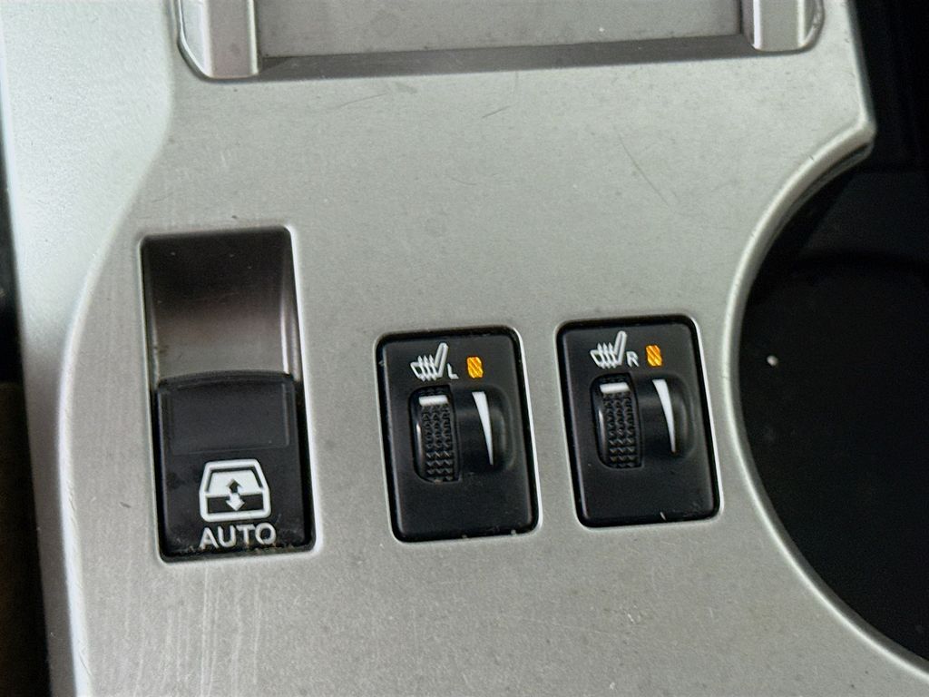 2015 Toyota 4Runner SR5 Premium photo 18