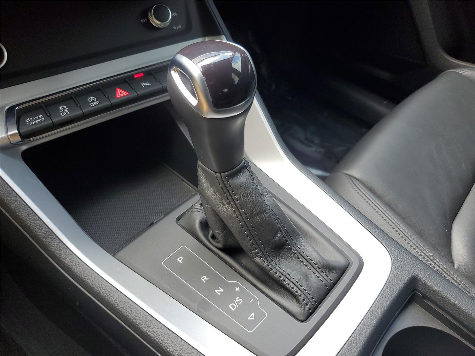 2022 Audi Q3 Prestige Premium Plus photo 31