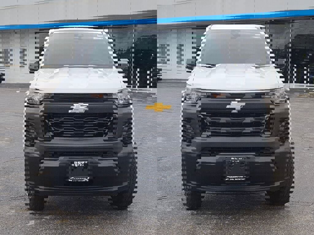 2025 Chevrolet Colorado LT photo 4