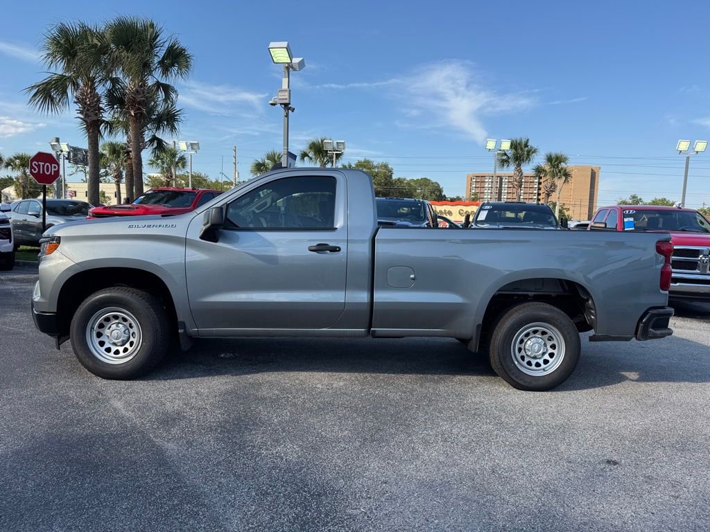 2025 Chevrolet Silverado 1500 photo 2