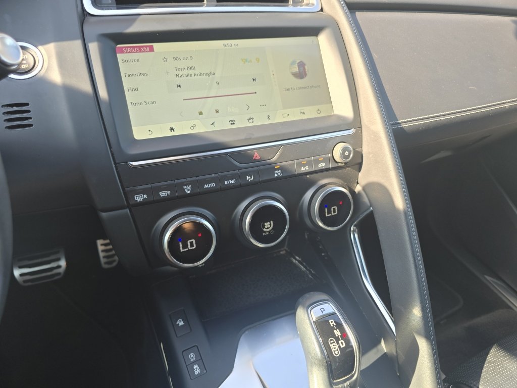 2019 Jaguar E-PACE R-Dynamic S photo 36