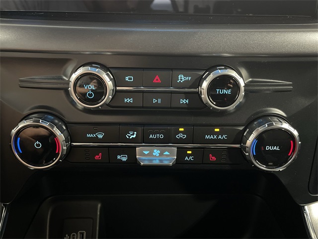 2025 Ford F-150 XLT photo 19