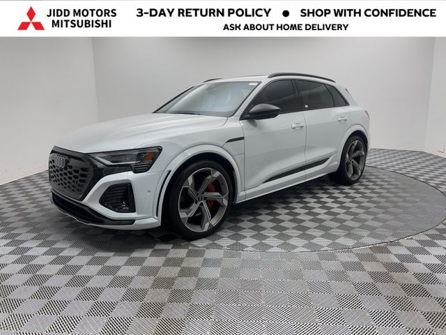 2024 Audi SQ8 e-tron Prestige's photo