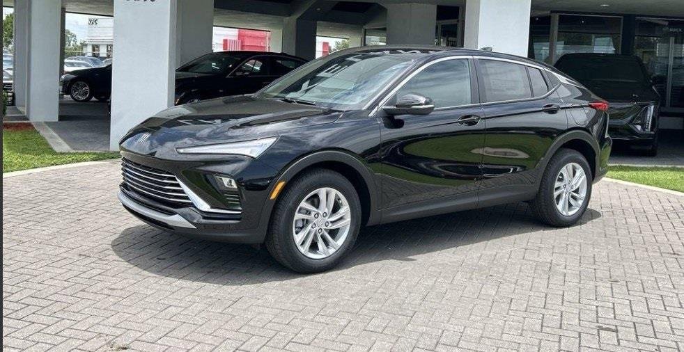 2025 BUICK ENVISTA - Image 1