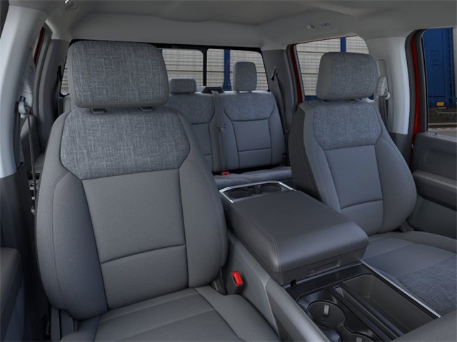 2025 Ford F-150 XLT photo 4